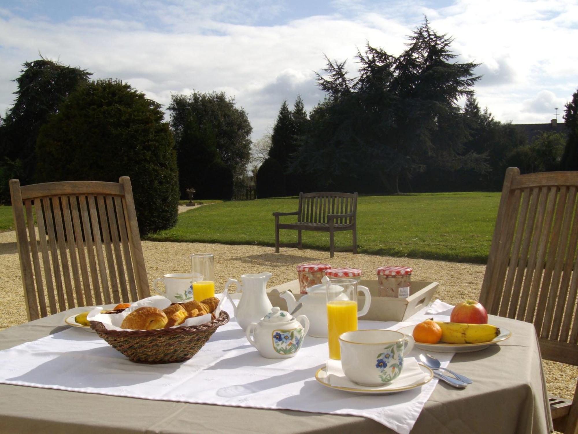 サン・マロ Manoir De La Baronnie Bed & Breakfast エクステリア 写真